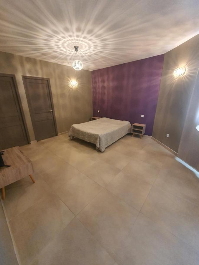 Bienvenue A L Hacienda Villa Magalas Bagian luar foto